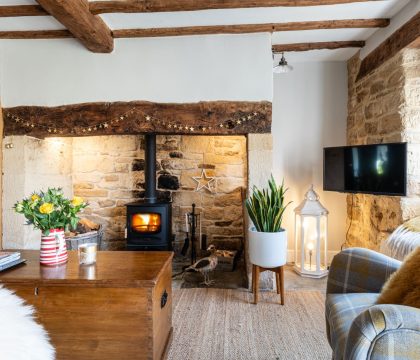 Honeysuckle Cottage Sitting Room - StayCotswold