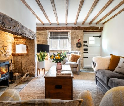 Honeysuckle Cottage Sitting Room - StayCotswold