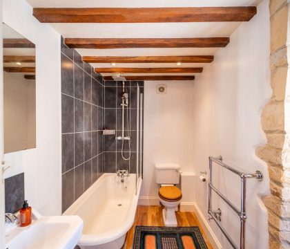 The Mill Family Bathroom - StayCotswold