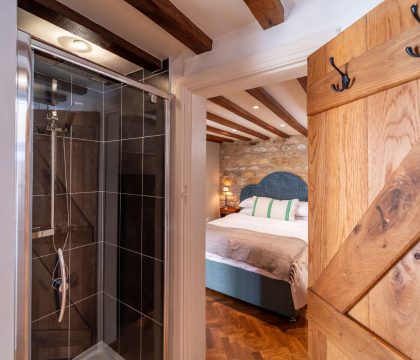 The Mill Bedroom 2 - StayCotswold