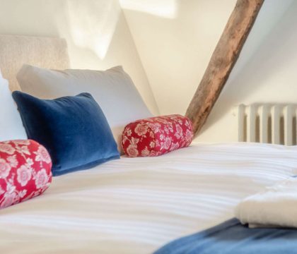 Primrose Cottage Master Bedroom - StayCotswold
