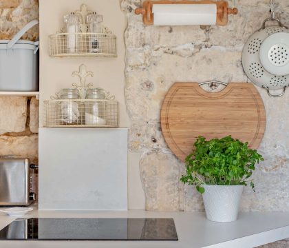Pyatt's Pad Kitchen - StayCotswold