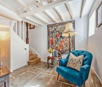 Pyatt's Pad Sitting Room - StayCotswold