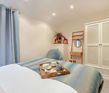 The Old Sweet Shop Master Bedroom - StayCotswold