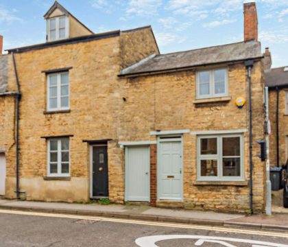 The Old Sweet Shop - StayCotswold