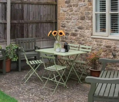 Devon House Cottage Garden - StayCotswold