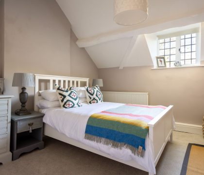 Archway House Master Bedroom - StayCotswold