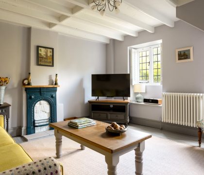 Archway House Sitting Room - StayCotswold