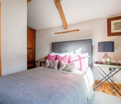 The Bothy Master Bedroom - StayCotswold
