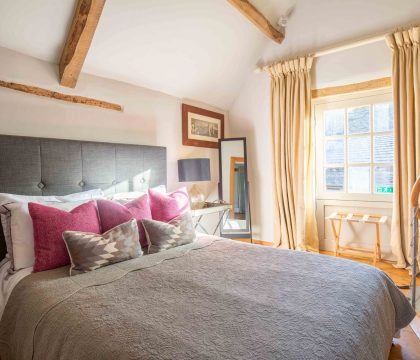 The Bothy Master Bedroom - StayCotswold