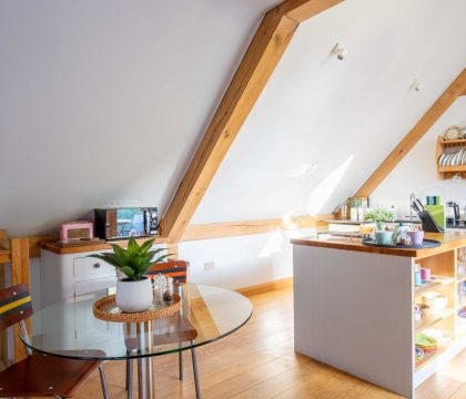 The Sycamore Dining Area - StayCotswold