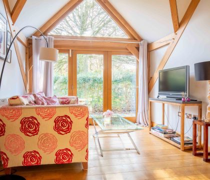 The Sycamore Sitting Room - StayCotswold