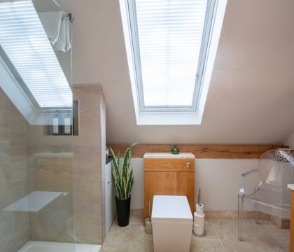 The Sycamore Bathroom - StayCotswold