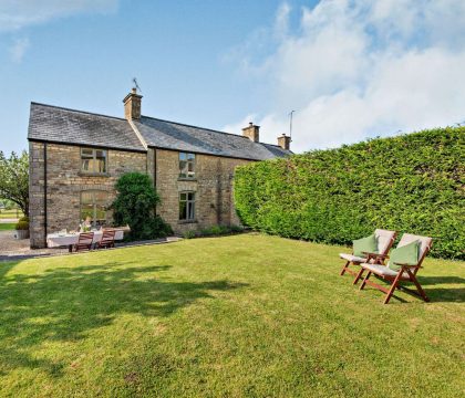 2 Orchard Cottages Gardens - StayCotswold