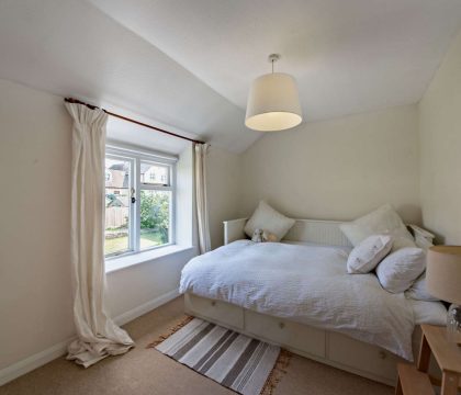 2 Orchard Cottages Sofa Bedroom - StayCotswold