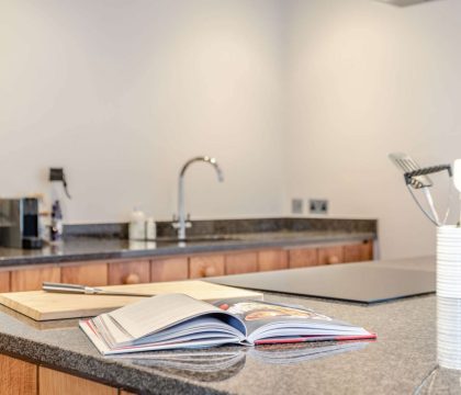 Yew Barn Kitchen - StayCotswold
