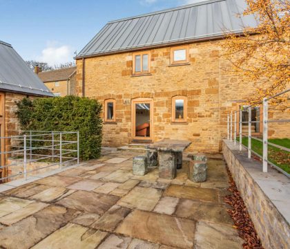 The Cottage Patio - StayCotswold