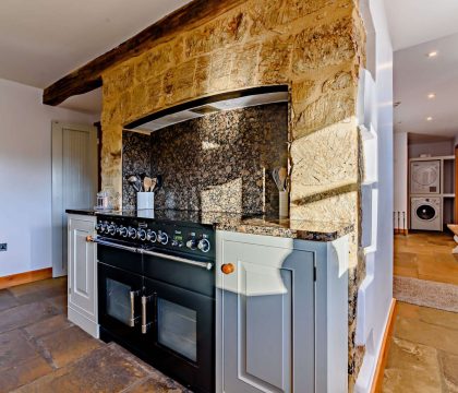 Stonewell Farmhouse Kitchen - StayCotswold 