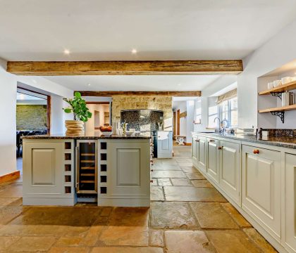 Stonewell Farmhouse Kitchen  - StayCotswold 