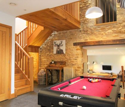 Oak Barn Entrance Hall - Staycotswold