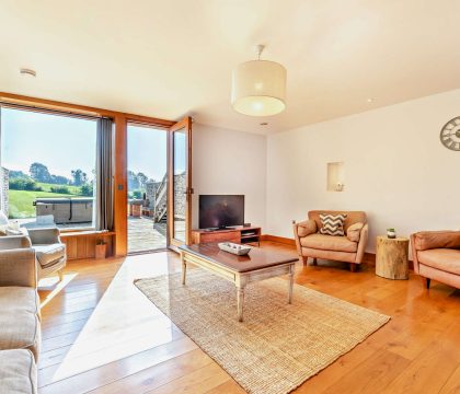 Walnut Barn Sitting Room - StayCotswold