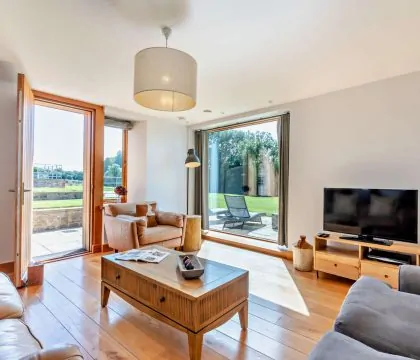 Elm Barn Sitting Room - StayCotswold