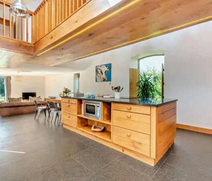 Elm Barn Kitchen - StayCotswold