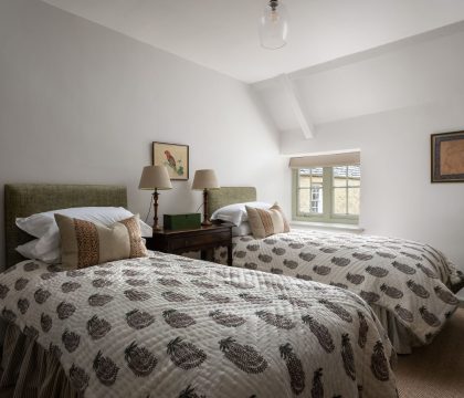 Woodman Cottage Bedroom 2 - StayCotswold