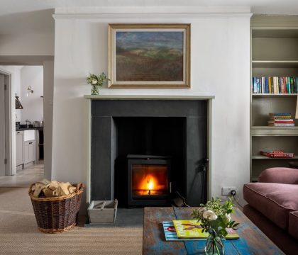 Woodman Cottage Snug - StayCotswold