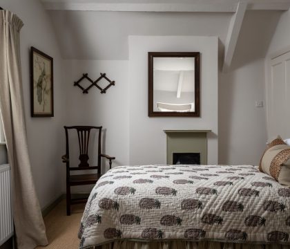 Woodman Cottage Bedroom 2 - StayCotswold