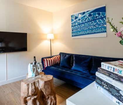 King's Cottage Sitting Room - StayCotswold