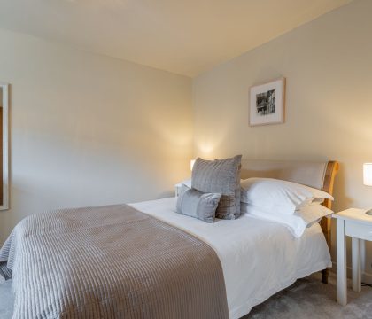King's Cottage Sitting Room - StayCotswold
