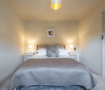 King's Cottage Master Bedroom - StayCotswold