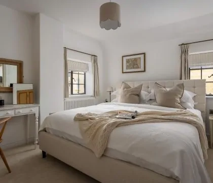 Garth Cottage Bedroom 2 - StayCotswold