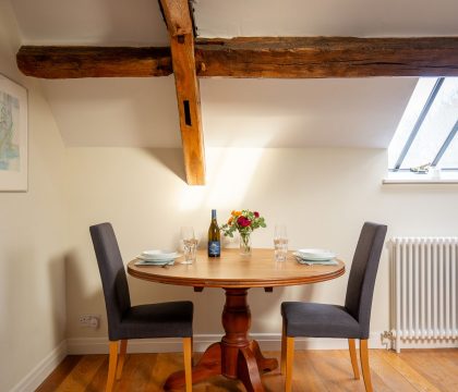 The Hayloft Dingin Room - StayCotswold