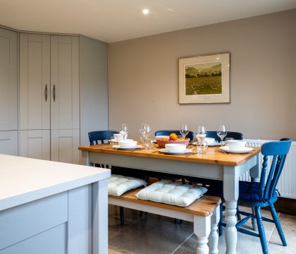 Benson Cottage Kitchen - StayCotswold