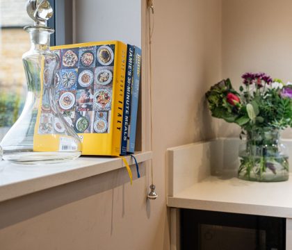 Benson Cottage Kitchen - StayCotswold