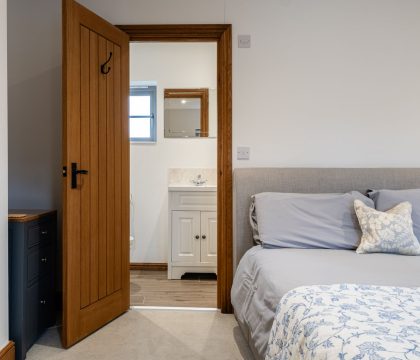 Benson Cottage Bedroom 2 - StayCotswold
