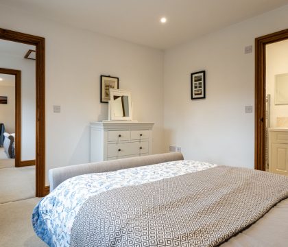 Benson Cottage Bedroom 3 - StayCotswold