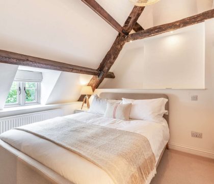 Manor Farm Cottage Double Bedroom - StayCotswold