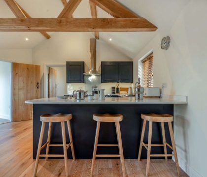 Corner House Barn Kitchen - StayCotswold