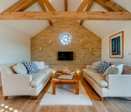 Corner House Barn Sitting Room - StayCotswold