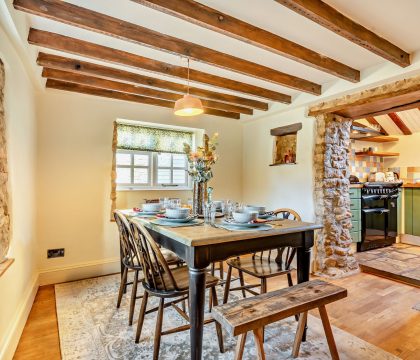 Rose Cottage Dining Room - StayCotswold