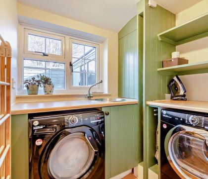 Rose Cottage Utility- StayCotswold