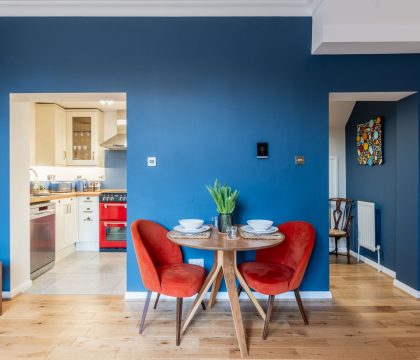 School Cottage Dining Area - StayCotswold