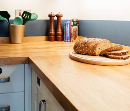 School Cottage Kitchen - StayCotswold