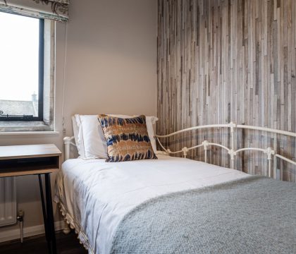 School Cottage Bedroom 2 - StayCotswold