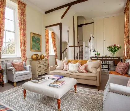 The Garden House Sitting Room - StayCotswold