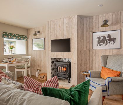 The Coach House Living Room - StayCotswold