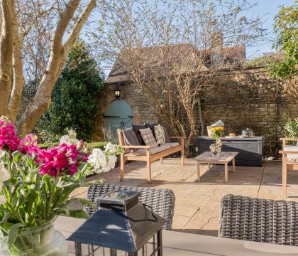 North End House Garden - StayCotswold